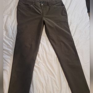 Lululemon ABC classic fit pant men's size 38 x 34 Dark Olive
